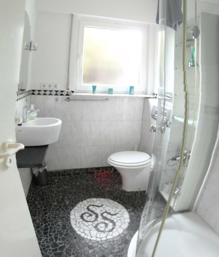 Ferienwohnung In Bonn Exteriör bild